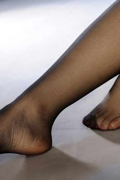 爱游戏平台_孕妇在家待产太无聊,惹上一个大麻烦……(图2) 爱游戏入口