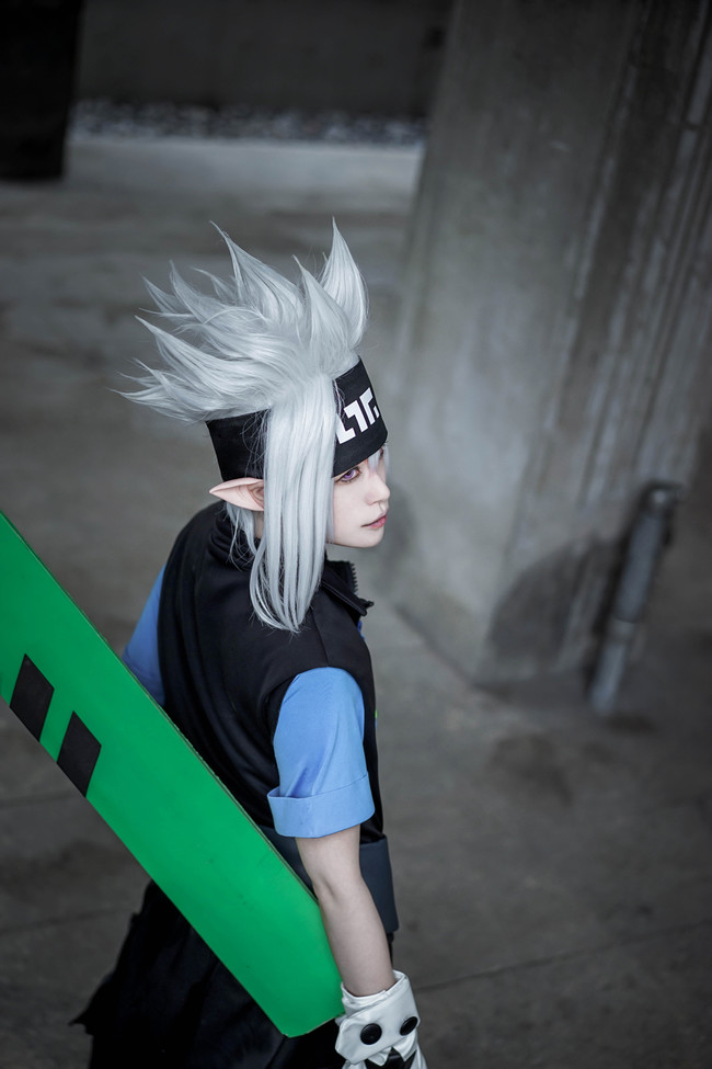 爱游戏下载_西部开放中的比较优势与对外贸易战略选择探析